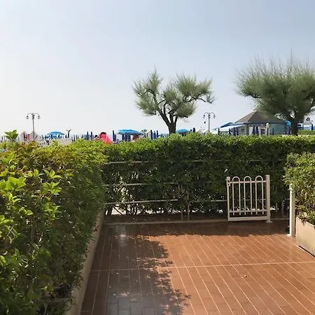 Condominio Penelope Piazza Torino Da Colla Apartment Lido di Jesolo